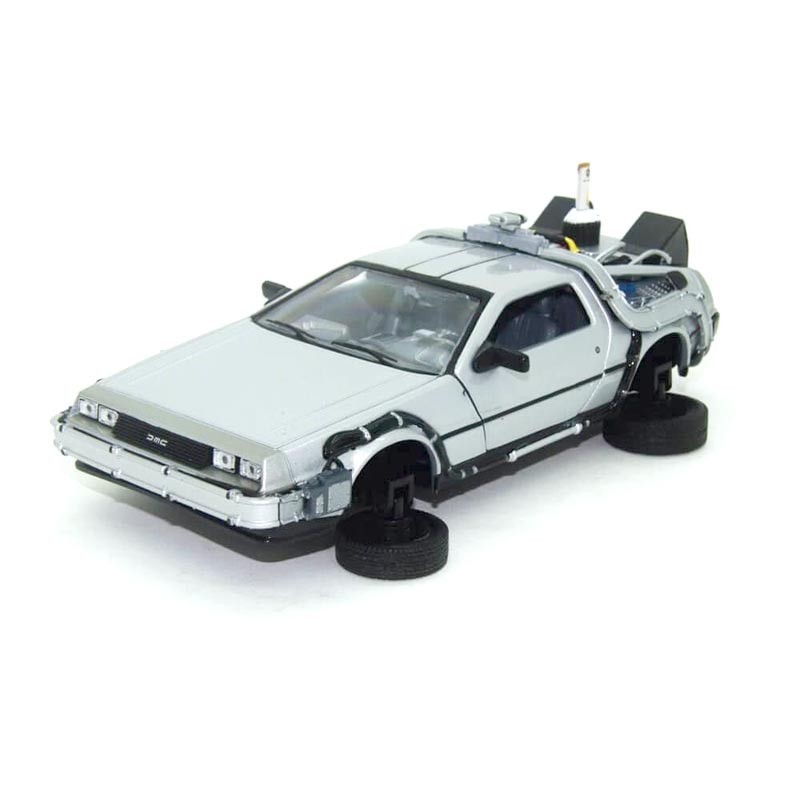 Welly 22441. 1/24 Delorean Regreso al Futuro II