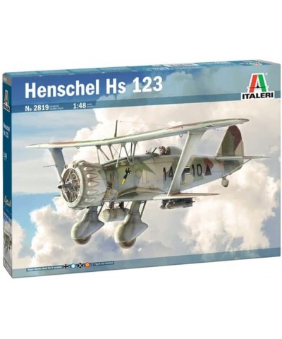 Maqueta Italeri 2819. 1/48 Henschel HS-123