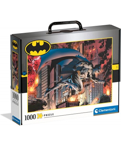 Clementoni 39678. Puzzle 1000 Piezas. Batman en Maletín