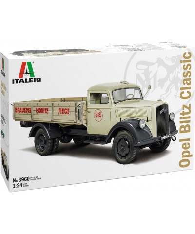 Italeri 3960. 1/24 Opel Blitz Truck