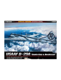 Academy 12528. 1/72 Avión USAAF B-29A "Enola Gay & Bockscar