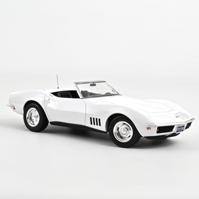 Norev 189038. 1/18 Coche Chevrolet Corvette Convertible. 1969