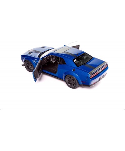 Solido S1805710. 1/18 Dodge Challenger R/T Scat Pack Widebody 2023