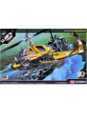 Academy 12112. 1/35 Helicóptero UH-1C Iroquois Frog