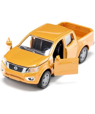 Siku 2360. 1/50 Camioneta Nissan Navara