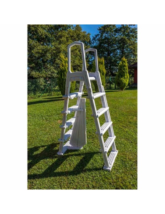Escalera para piscinas elevadas Gre. Escalera de seguridad 2x4 peldaños - Moldeada por soplado Ref.: L4PL